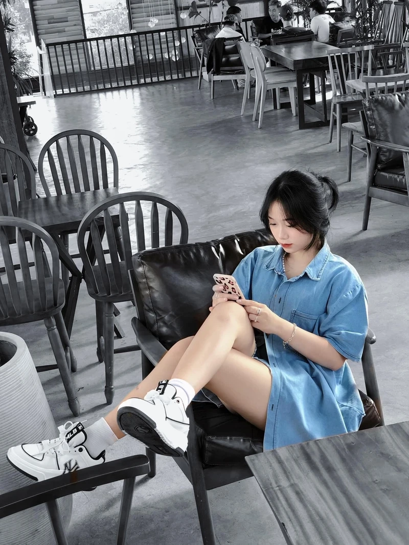 Gái xinh chụp hình, dễ dàng gây ấn tượng với vẻ đẹp nhẹ nhàng