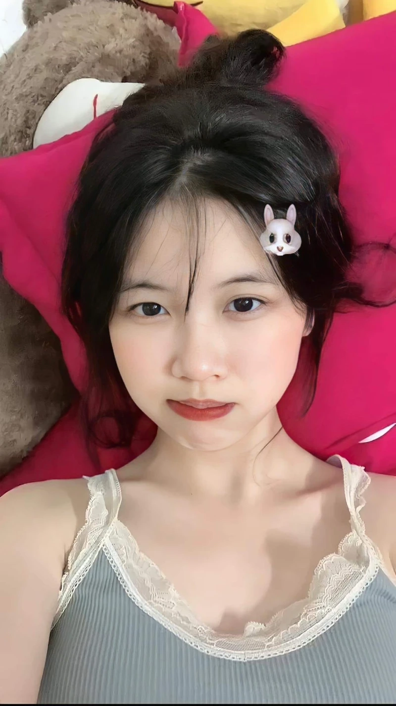 Ảnh gái chụp, thu hút sự chú ý với thần thái tự tin và ngọt ngào
