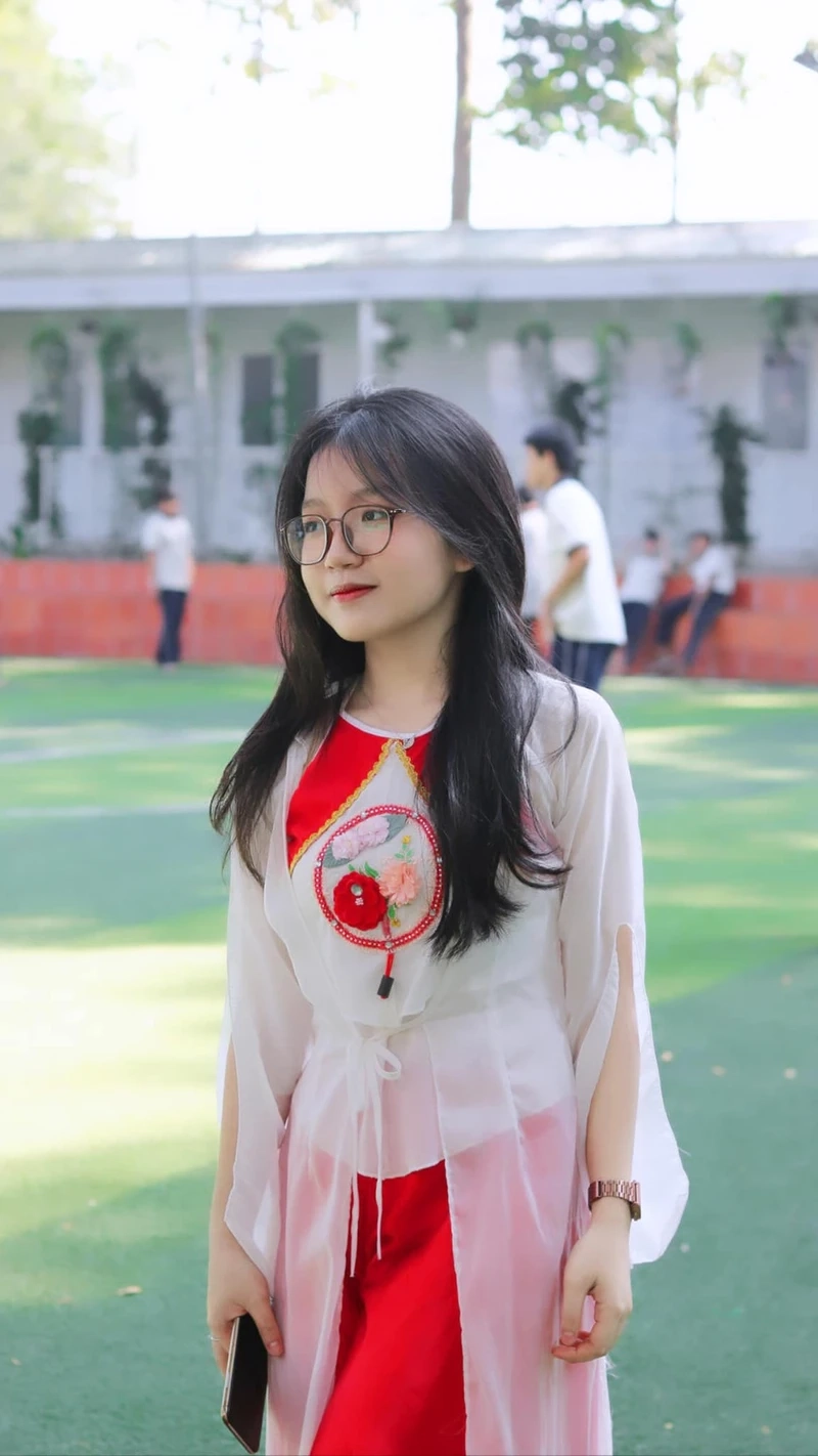 Hình nền hot girl Full HD phù hợp cho mọi thiết bị