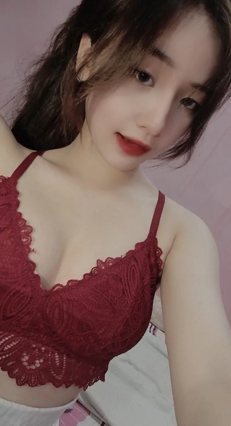 Gái xinh hot sexy, nổi bật với vẻ quyến rũ và cuốn hút