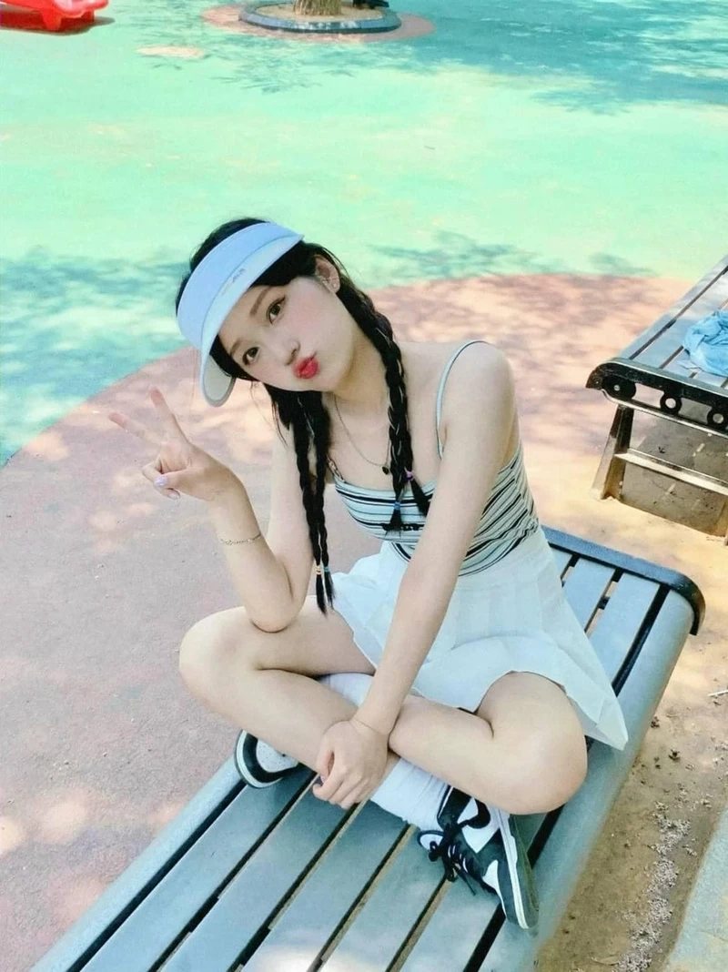 Gái xinh hot nổi bật trên mạng xã hội, thu hút với vẻ đẹp đặc biệt