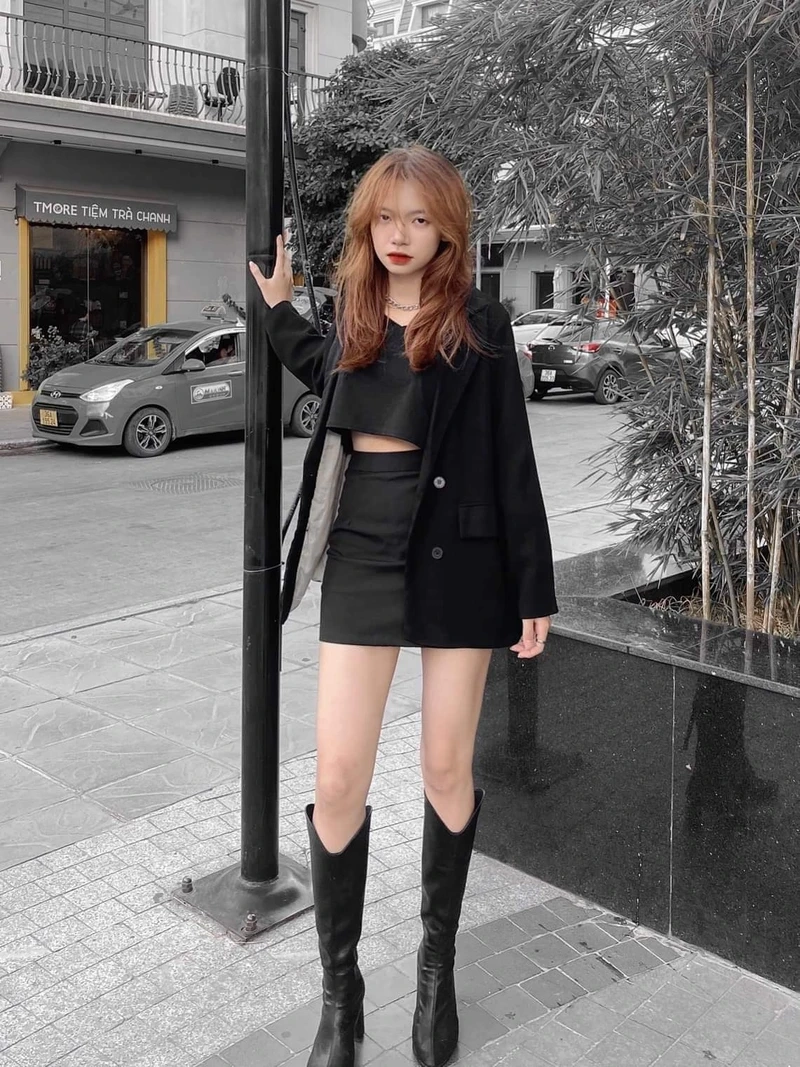 Gái xinh livestream YouTube, mang đến những video trực tiếp đầy thú vị