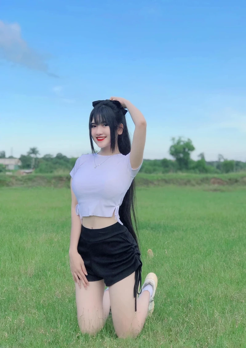 Hiền hồ để tóc dài, vẻ đẹp mượt mà và quyến rũ