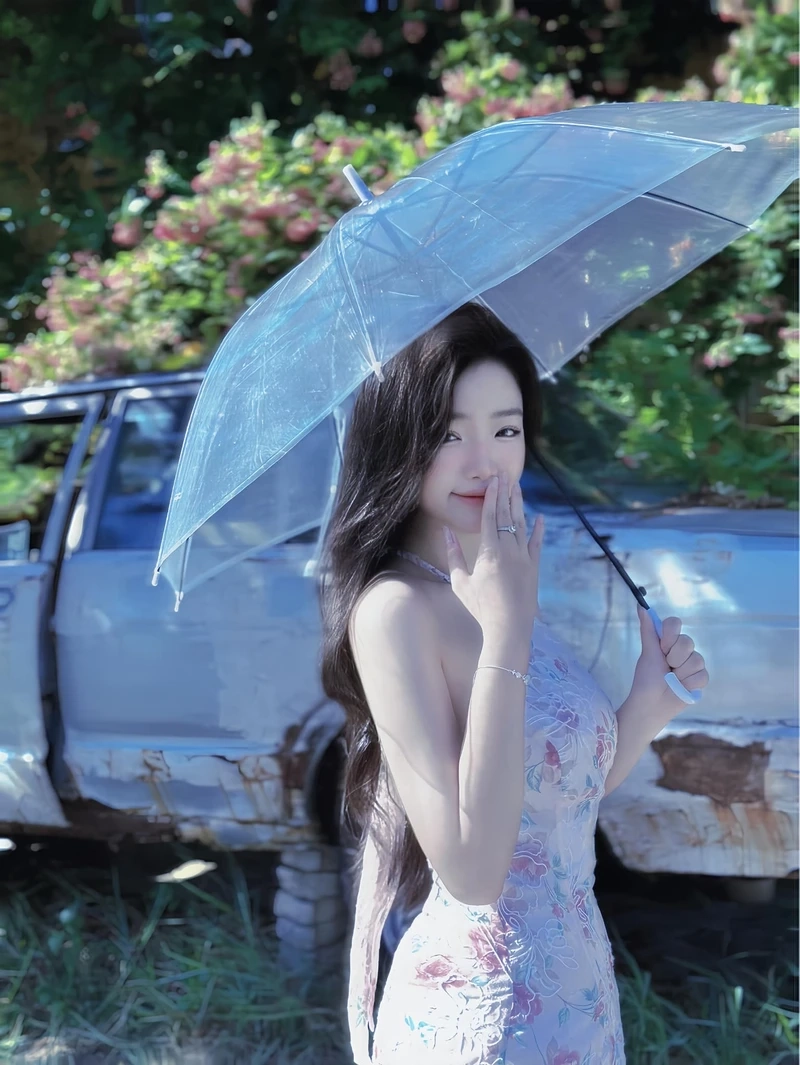 Gái xinh nhảy trên tiktok ghi lại khoảnh khắc năng động