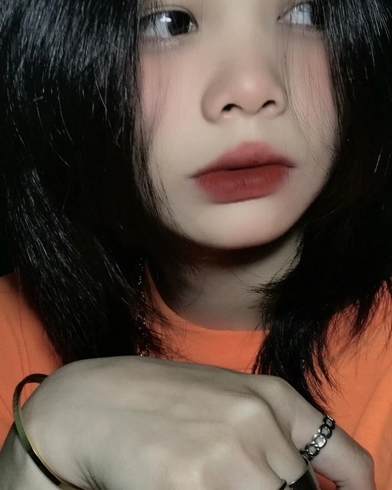 Hinh anh gai cute với vẻ đẹp trong sáng đáng yêu tự nhiên