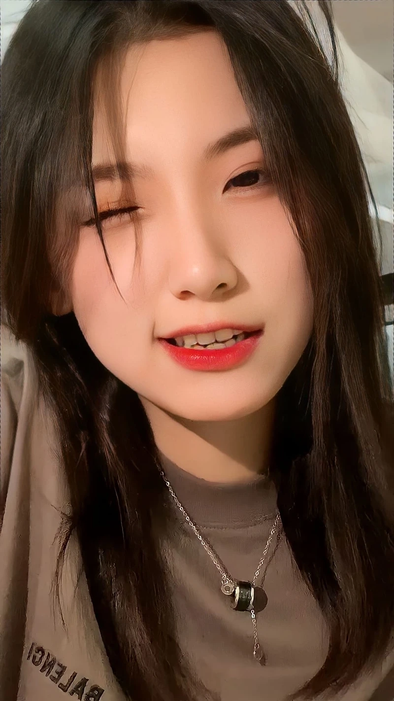 Gái xinh nhảy sexy cực hot, thu hút sự chú ý với từng bước nhảy