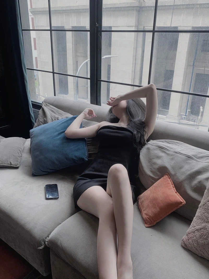 Gái xinh online livestream, nổi bật với sự tự tin và cuốn hút