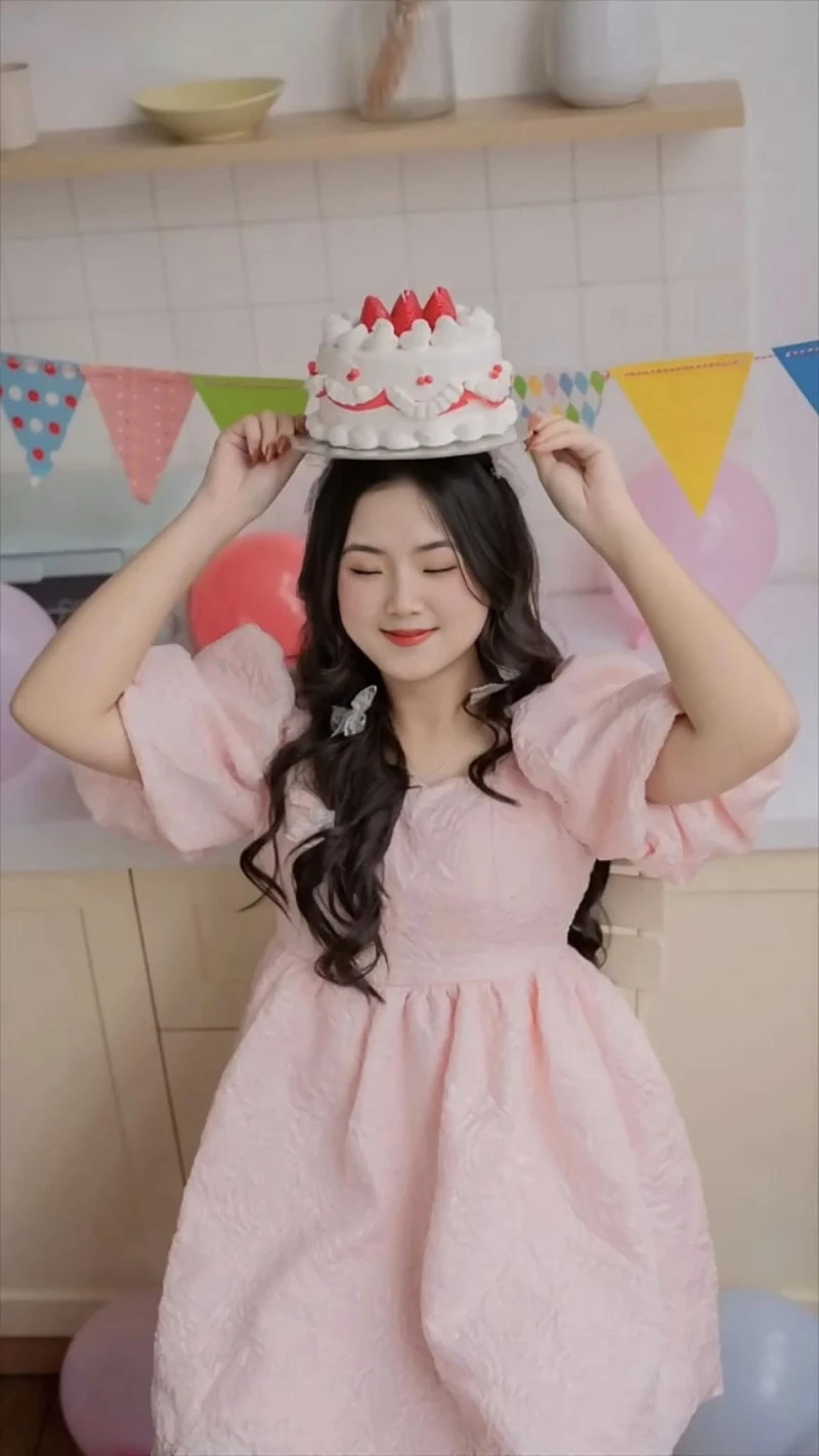 Anh gái xinh cute sở hữu nét đẹp nhẹ nhàng, thu hút ánh nhìn
