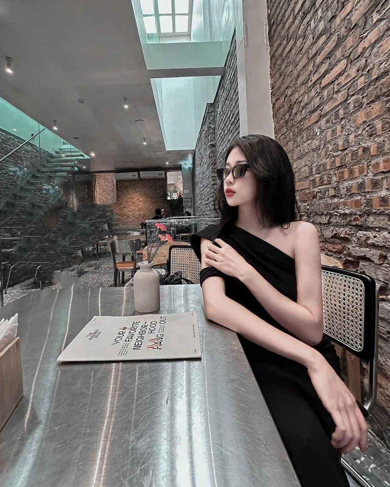 Gái xinh tiktok đi biển mang đến những khoảnh khắc vui vẻ, tươi mới