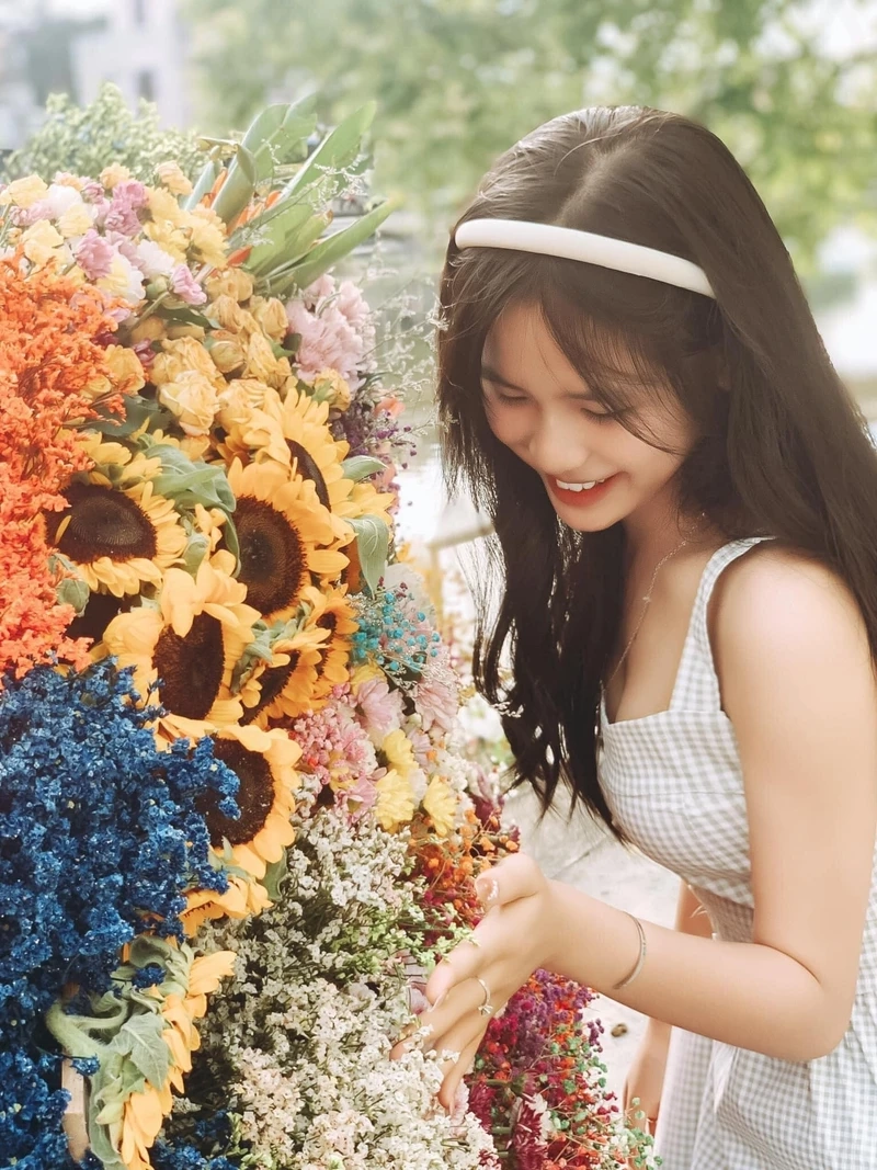 Gái xinh photo Instagram, thu hút sự chú ý với các bức ảnh độc đáo