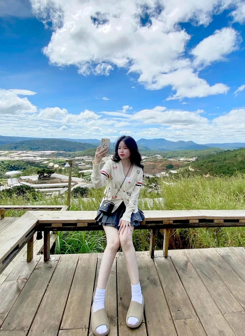 Gái nga Instagram với vẻ đẹp quyến rũ và đầy cuốn hút trong từng ảnh