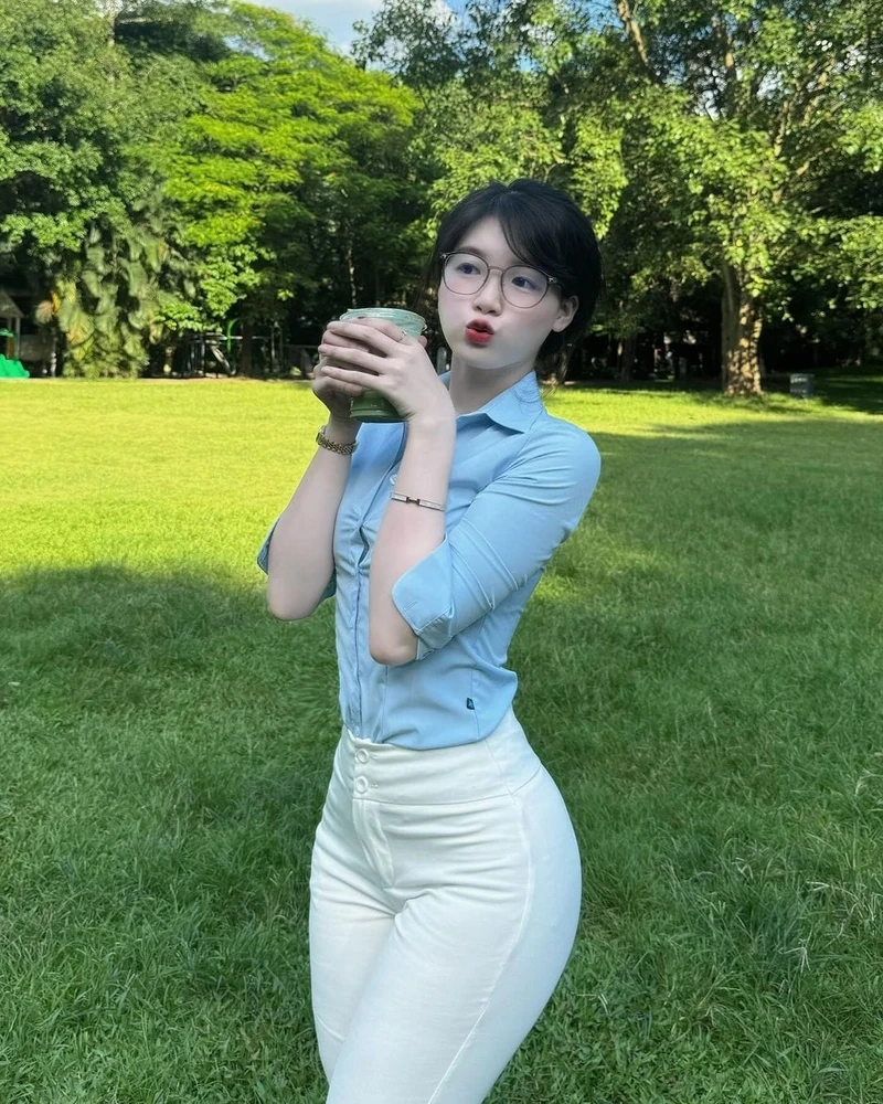 Hình ảnh gái xinh k5 thu hút người xem bởi nét đẹp ngọt ngào và dễ thương