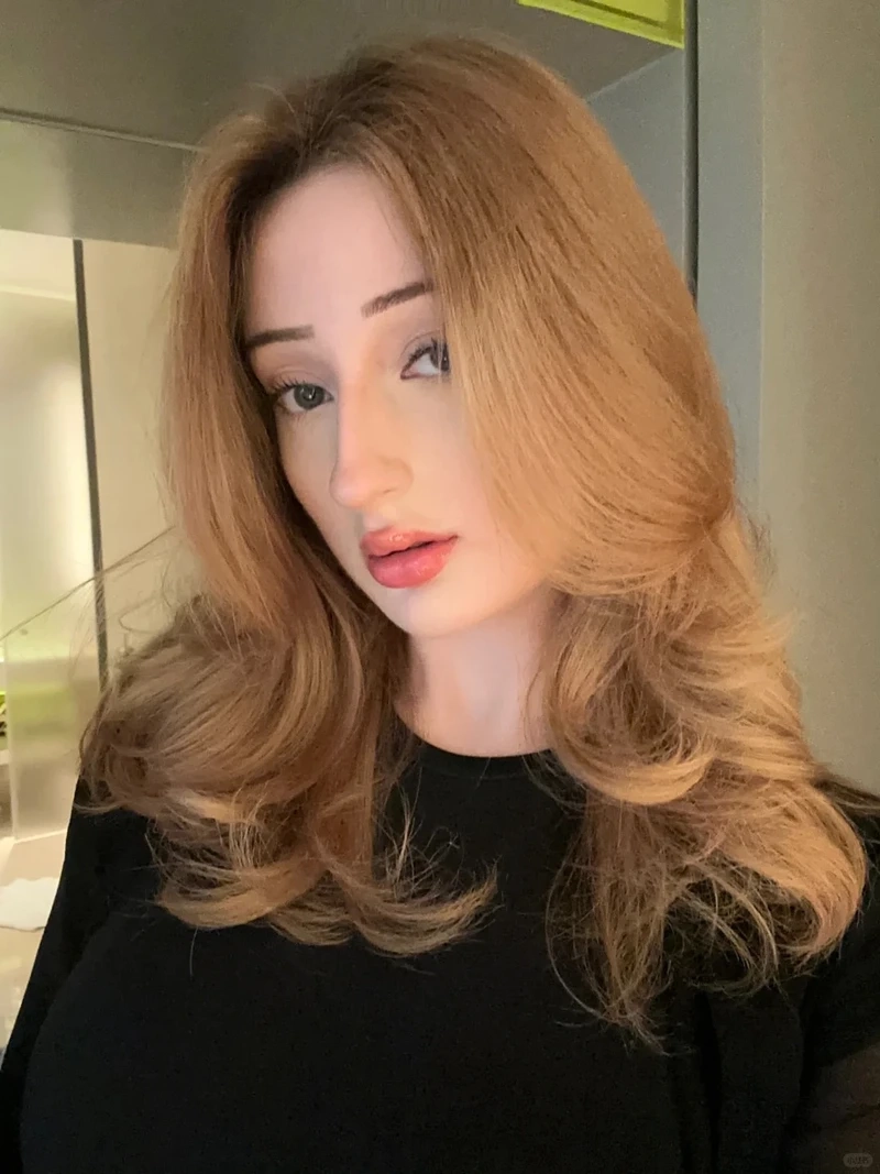 Tiktok gái xinh cute ghi lại những khoảnh khắc đáng yêu và nổi bật