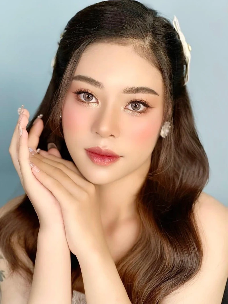 Váy trắng xinh đẹp cho nữ mang lại phong cách thanh thoát và cuốn hút