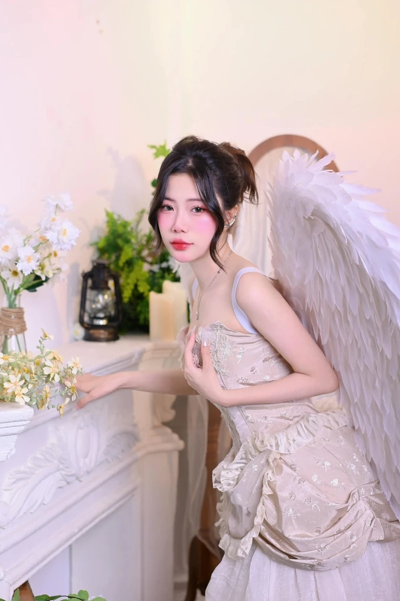 Giải trí gái đẹp livestream thu hút người xem nhờ những buổi phát sóng hấp dẫn