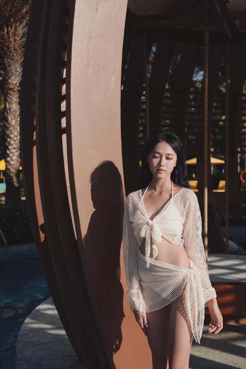 Gái đẹp che mặt ngầu thu hút mọi ánh nhìn với vẻ ngoài mạnh mẽ
