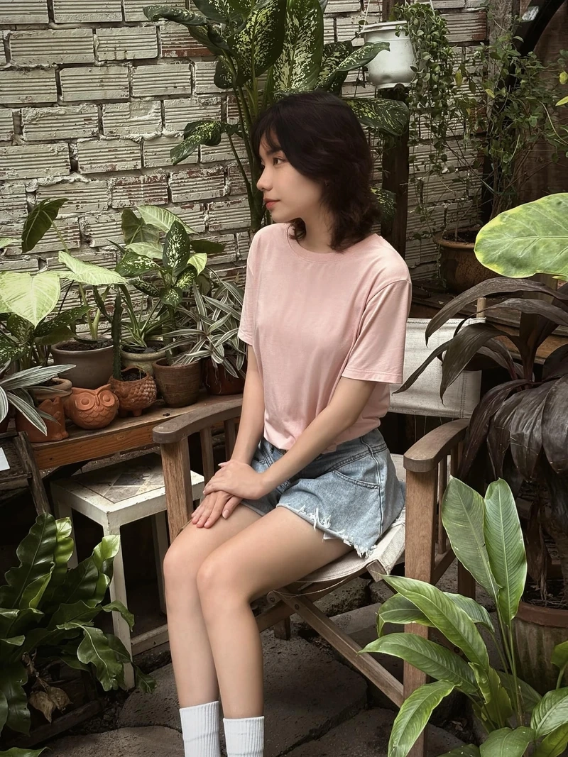 Gái xinh 20 tuổi hình ảnh đẹp thu hút với sự tự nhiên và cuốn hút