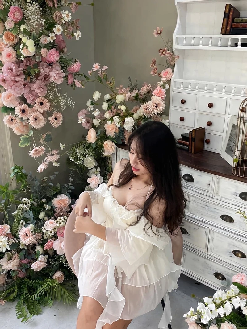 Hình ảnh gái xinh lớp 7 thể hiện sự dễ mến và ngọt ngào trong mọi khoảnh khắc
