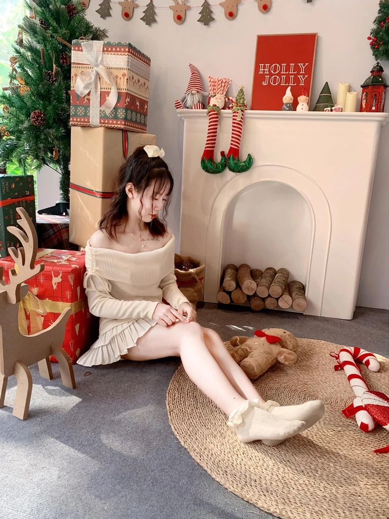 Gái xinh 18 tuổi Việt Nam thu hút với vẻ đẹp truyền thống, dịu dàng