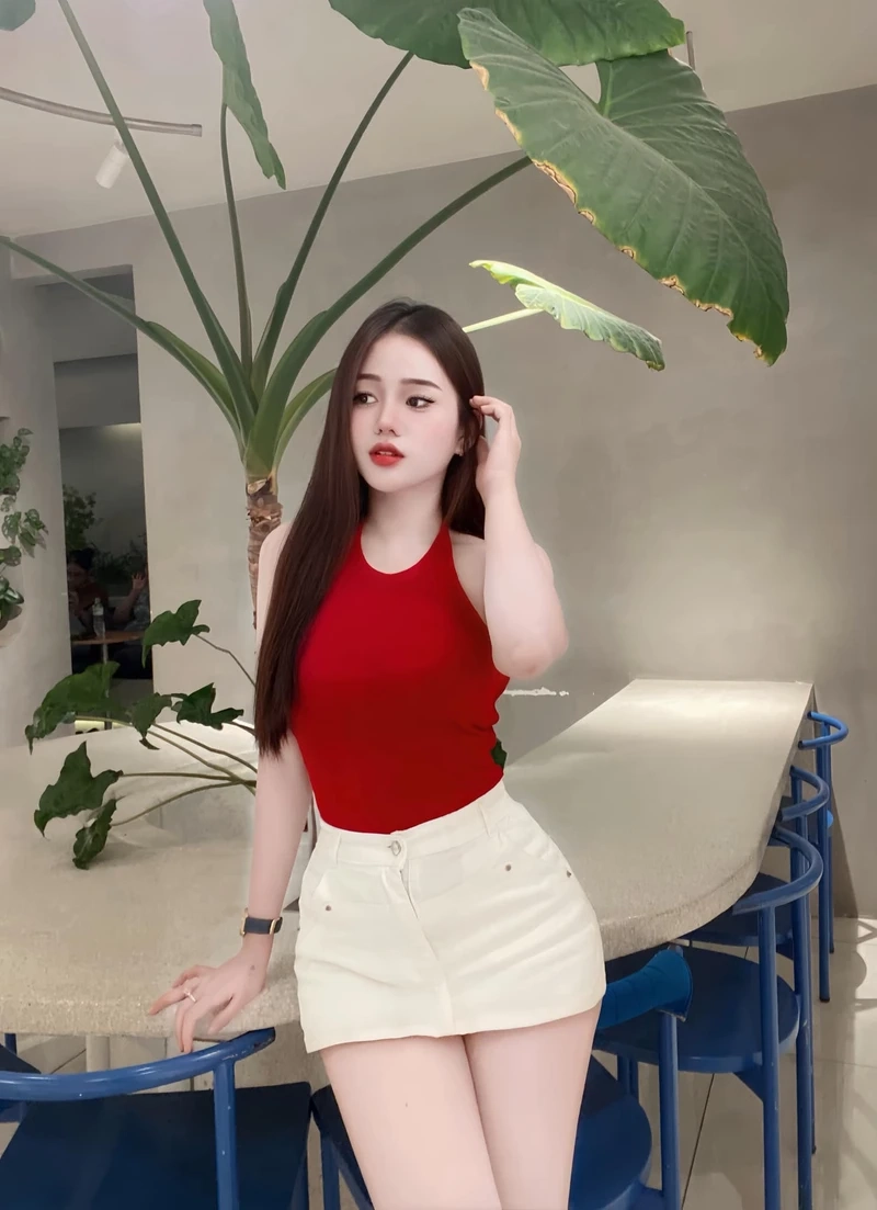 Gái xinh Việt Nam với phong cách năng động thu hút sự chú ý