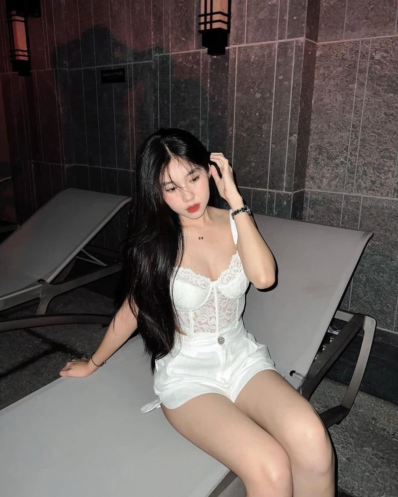 Video gái xinh 2k7 thu hút người xem nhờ vẻ đẹp trong sáng và cuốn hút