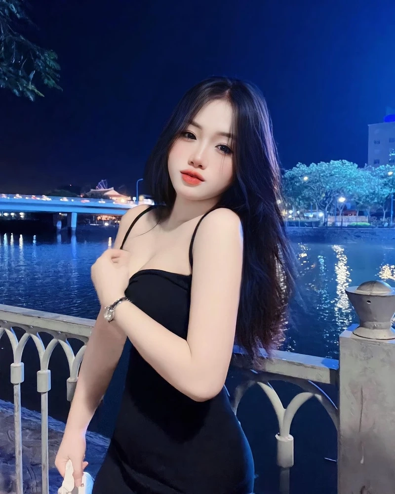 Gái xinh Việt Nam 2009 thể hiện vẻ đẹp tự nhiên và cuốn hút