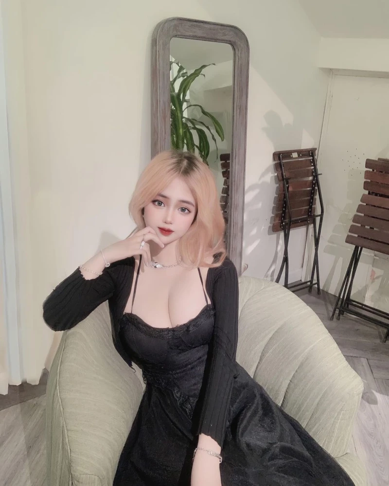 Ảnh gái xinh tóc ngắn che mặt tạo sự bí ẩn và thu hút