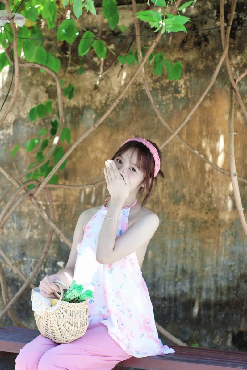 Hình nền cô gái mập dễ thương chibi cho điện thoại đẹp đáng yêu