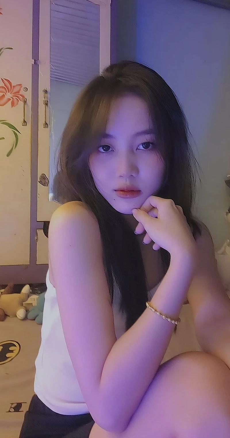 Mẫu ảnh nữ đẹp với thần thái cuốn hút và nét tự nhiên nổi bật