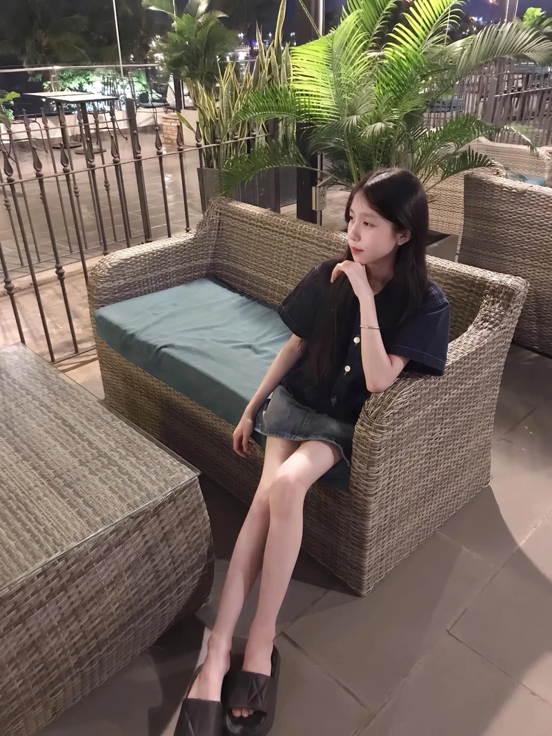 Ảnh gái k13 che mặt làm nổi bật vẻ đẹp tự nhiên và hài hòa