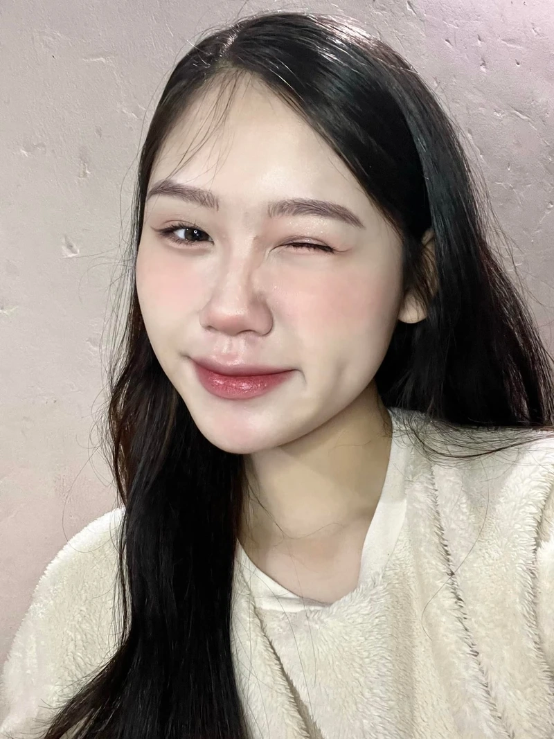 Bộ sưu tập ảnh gái đẹp ngầu cho điện thoại với phong cách cá tính
