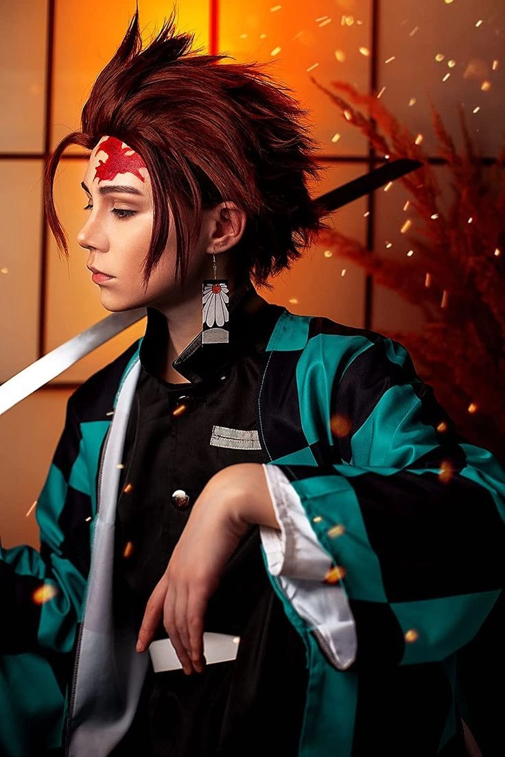 Đồ cosplay Tanjiro giúp bạn hóa thân thành kiếm sĩ mạnh mẽ