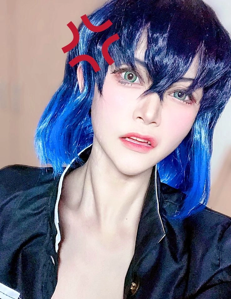 Best Inosuke cosplay với màn hóa thân hoàn hảo