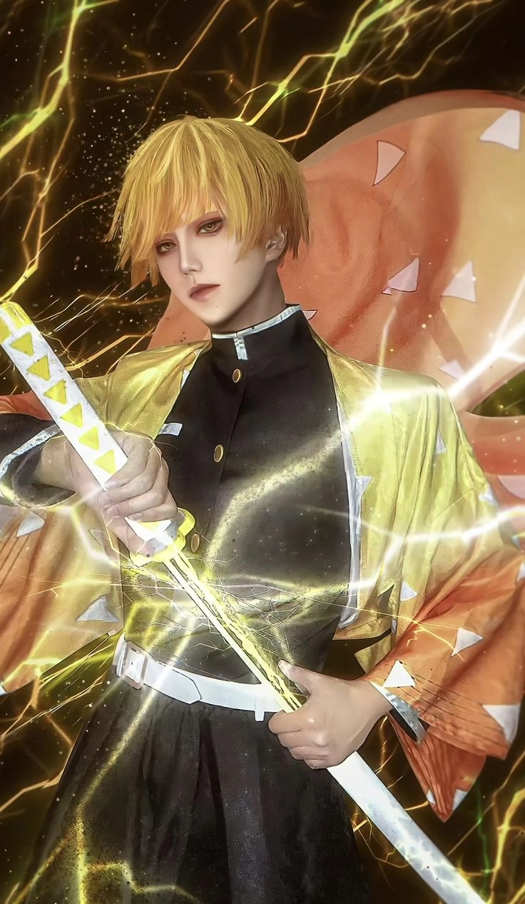 Agatsuma Zenitsu cosplay tái hiện chân thực nhân vật nổi tiếng