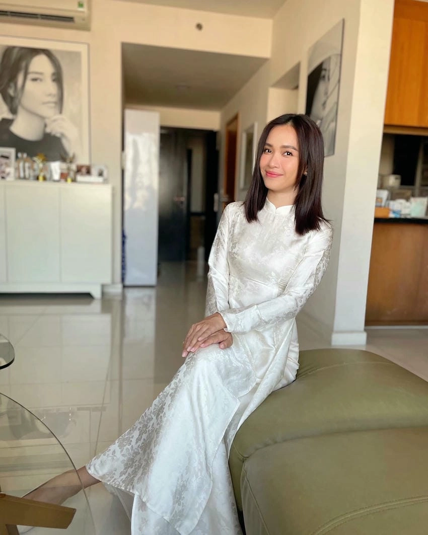 Ái Phương sinh năm, sinh năm 1989 tại Sài Gòn