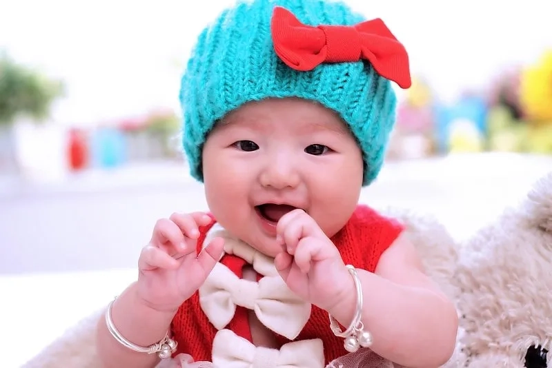 Avatar cute em be gương mặt thiên thần