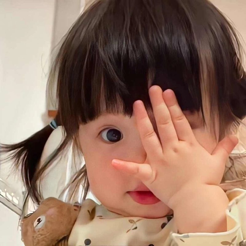 Em bé avatar ánh mắt ngây thơ lắm