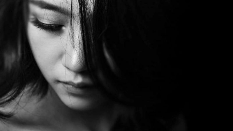 Avatar nữ buồn lặng thầm trong nỗi nhớ