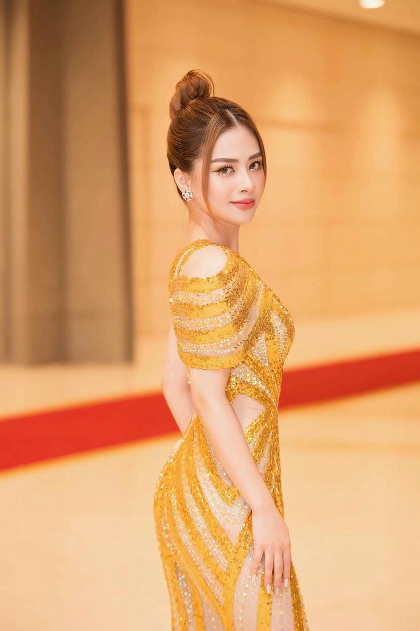 Nhạc Dương Hoàng Yến, pop ballad và nhạc phim
