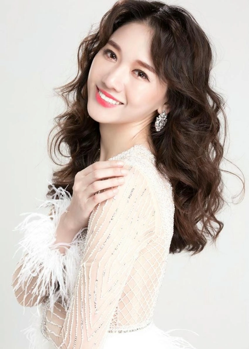 Hari Won bao nhiêu tuổi, 39 tuổi rực rỡ