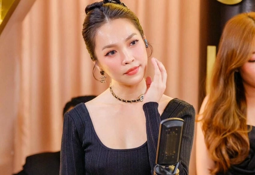 Hiền Thục tỏa sáng với giọng hát ngọt ngào đầy cảm xúc