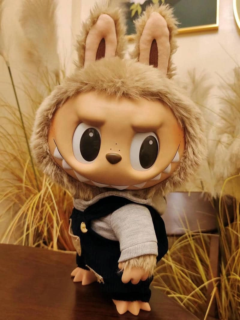 Hình nền điện thoại Labubu hồng nhẹ dịu