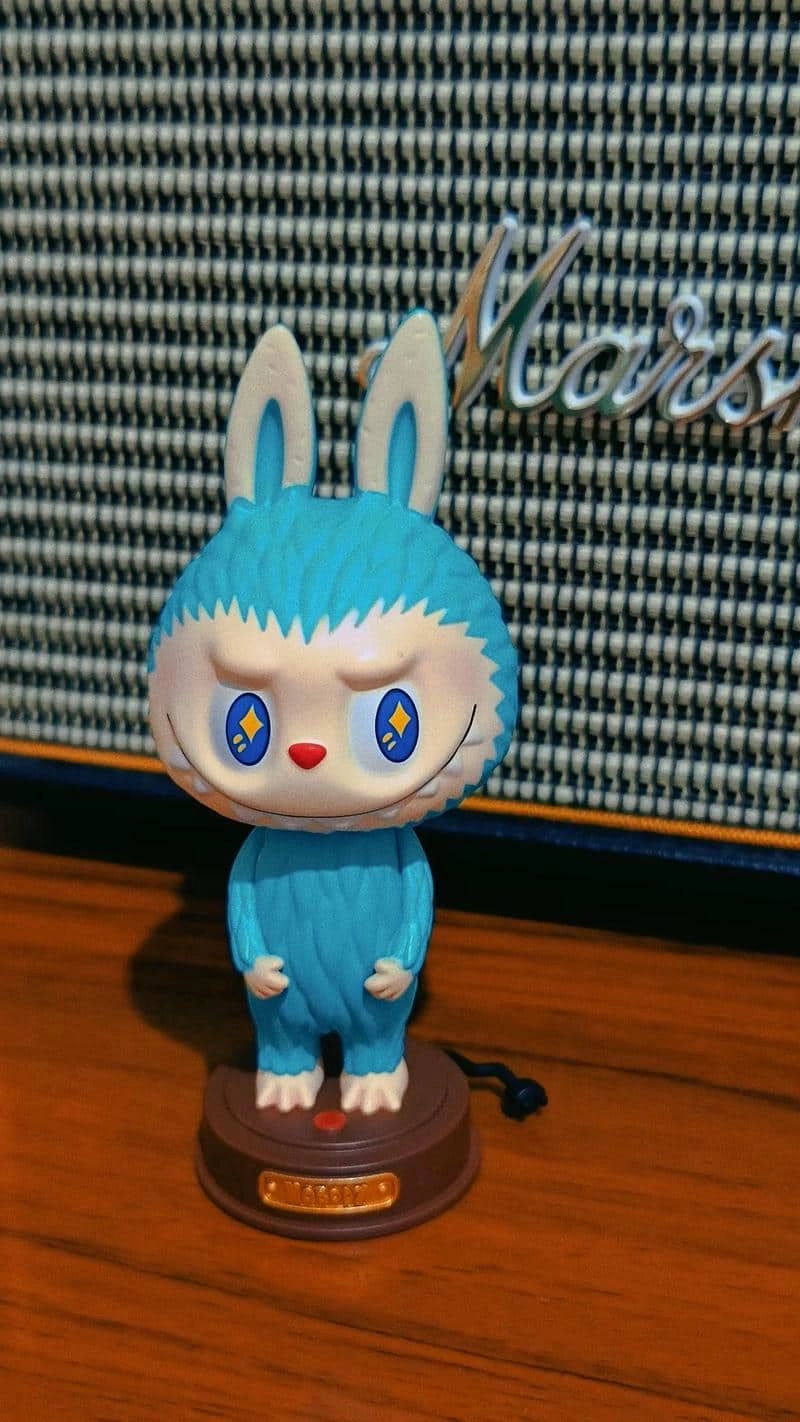 Ảnh hình nền Labubu ấn tượng cá tính