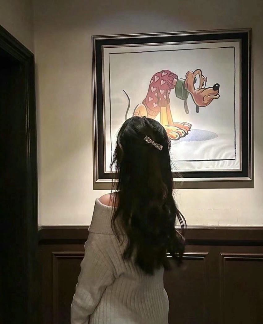 Hình nền điện thoại đẹp ngầu nữ hút ánh nhìn