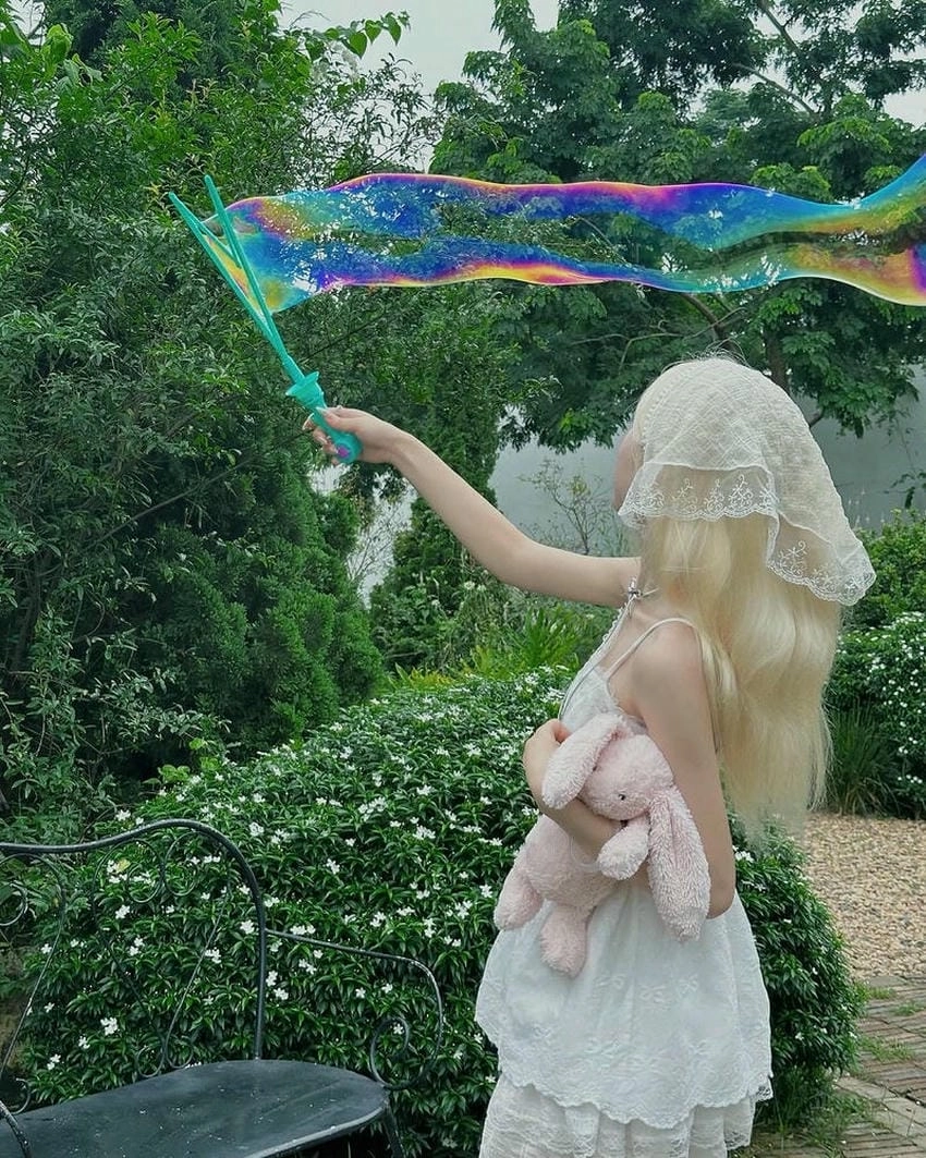 Hình nền điện thoại nữ đẹp chuẩn Hàn Quốc