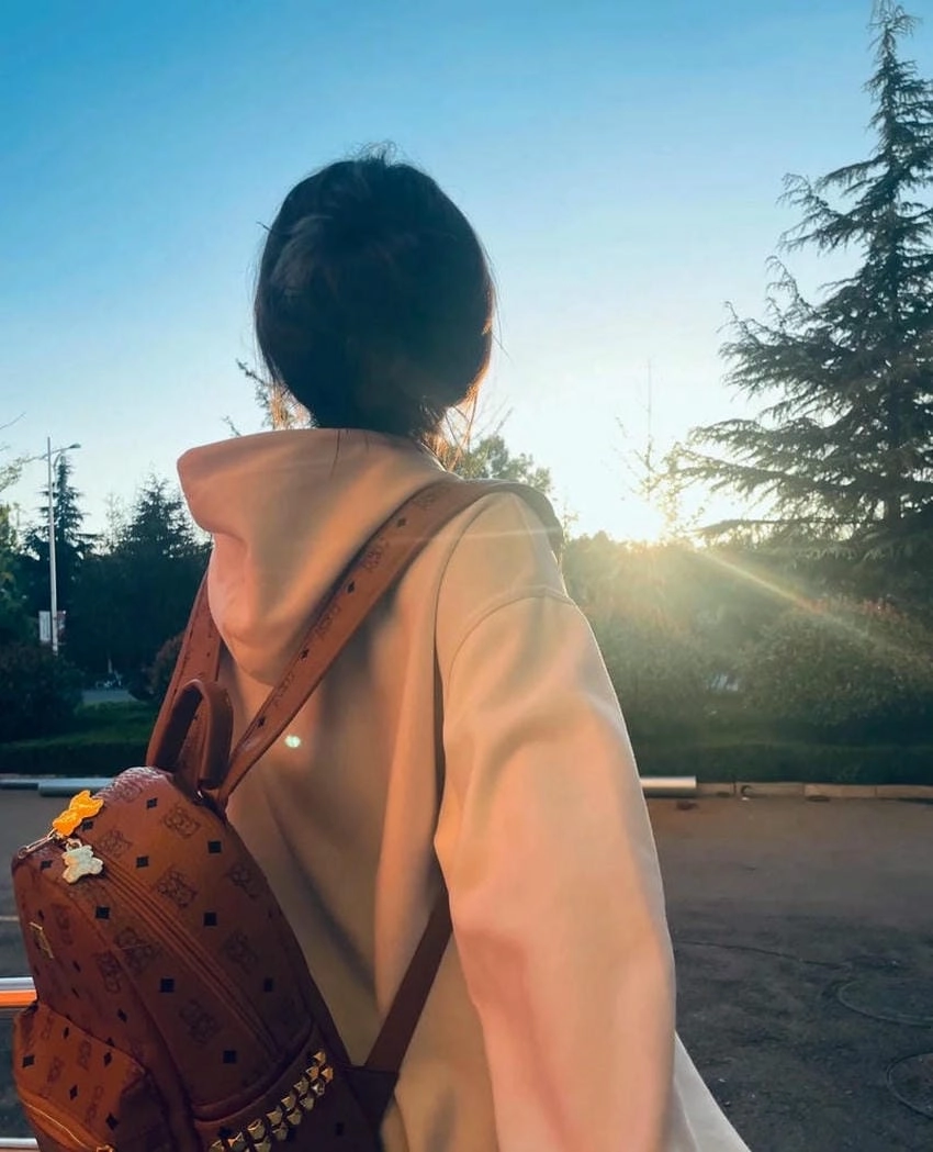 Hình nền đẹp nữ tính tinh khôi dịu dàng