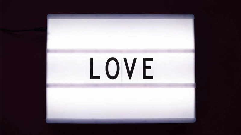 Nền tình yêu Zalo ngập tràn khoảnh khắc ngọt ngào