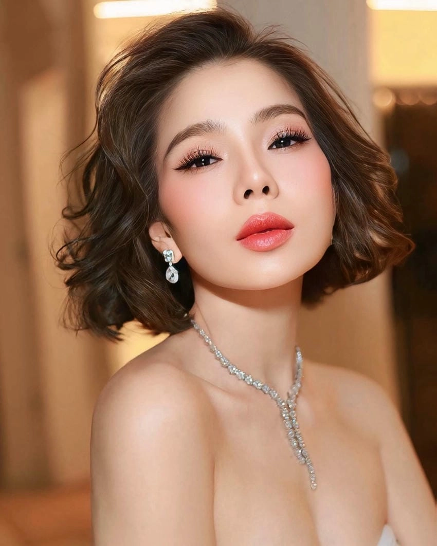 Bolero Lệ Quyên đậm chất xưa khó quên