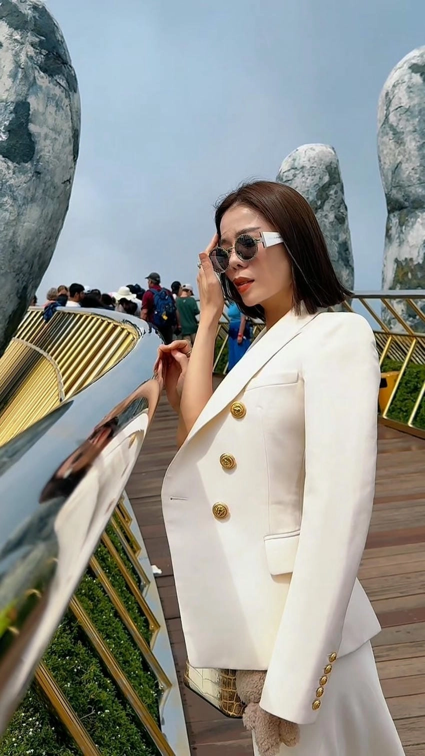 Lời bài hát Ai Khổ Vì Ai Lệ Quyên bolero