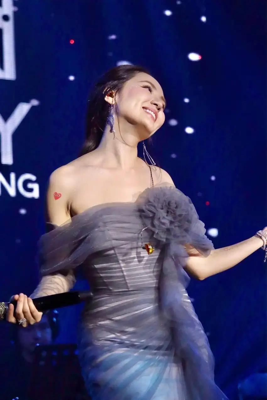 Nghe Phương Linh Cơn mưa tình yêu gợi nhớ tình yêu đẹp